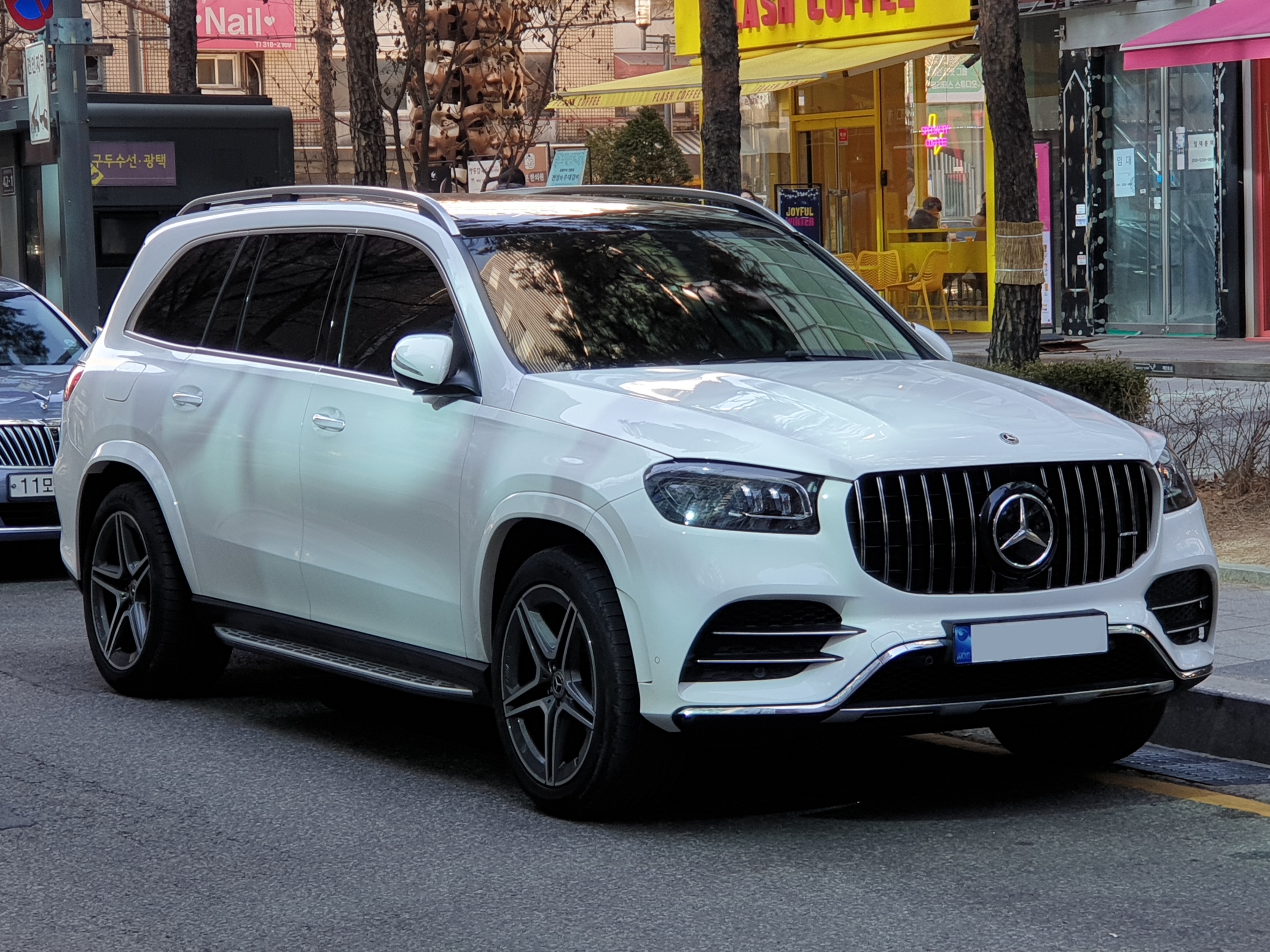 Mercedes-Benz GLS 350d 4Matic — фото 3